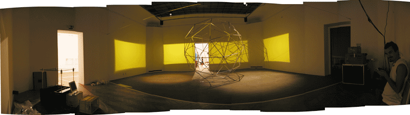 khaus20030826_yellow2.png